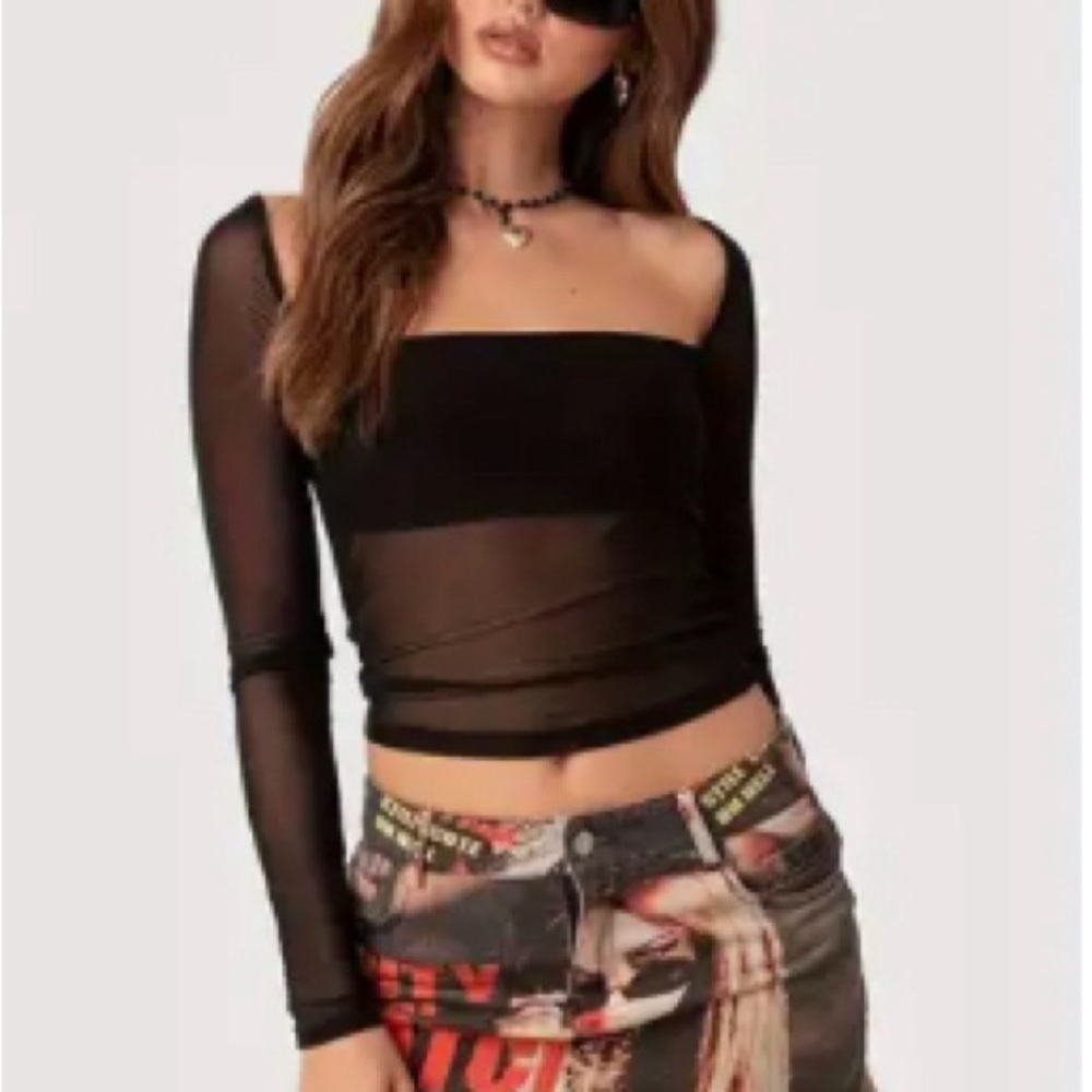 NWT Elara M boutique sheer cropped top Med.